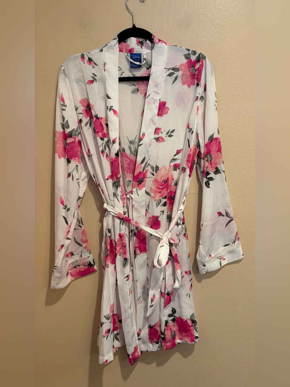 Soft Spring Pink Floral Robe w/ Sash, Bach Vibes, Girls Trip, Size L